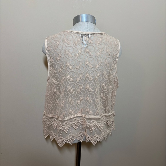 Chico's L/XL  30th anniversary charlotte detailed Lace Embroidered Vest tank - Picture 3 of 6